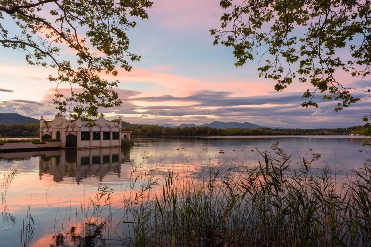 Camping Bungalow El Llac De Banyoles Porqueres Exteriér fotografie