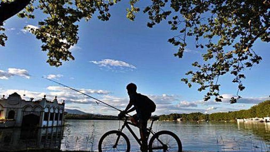 Camping Bungalow El Llac De Banyoles Porqueres Exteriér fotografie