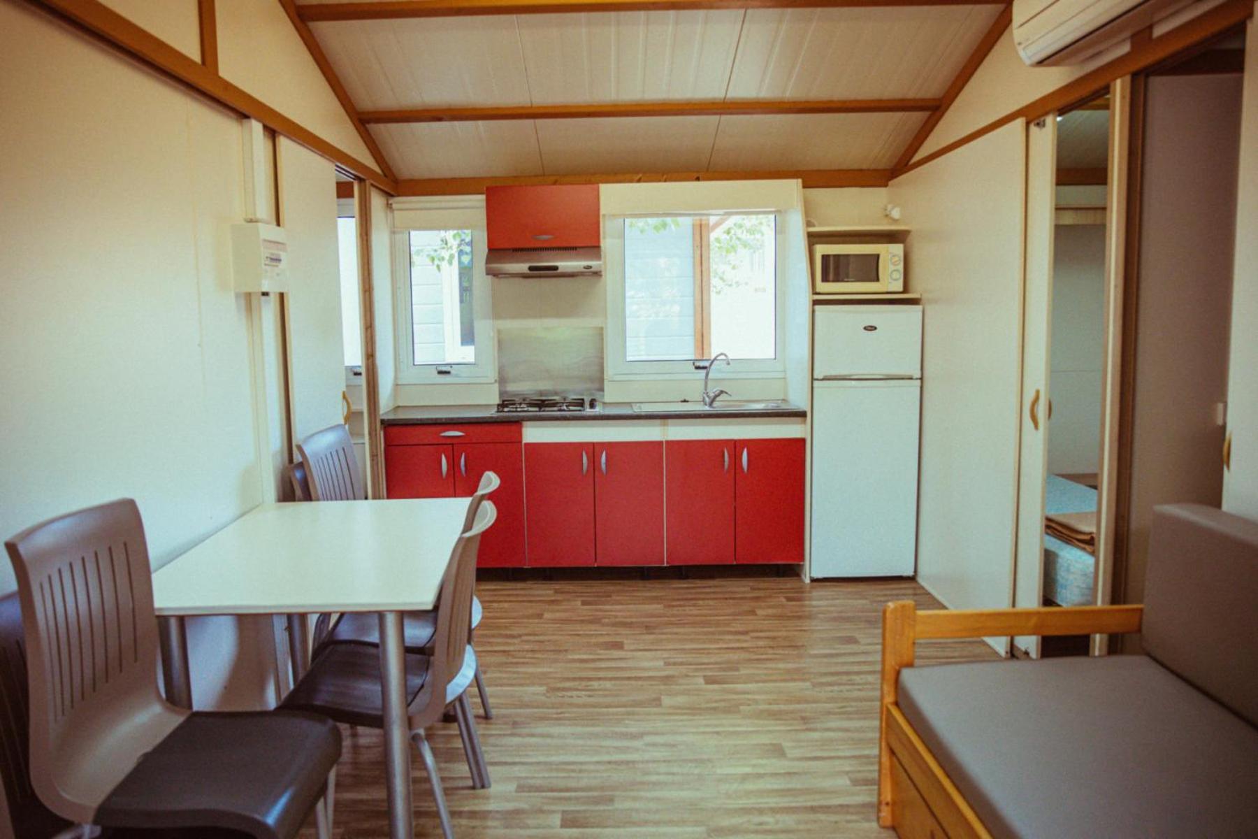 Camping Bungalow El Llac De Banyoles Porqueres Pokoj fotografie